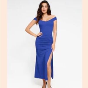 Brand new Popilush Off the shoulder side split slimming maxi dress